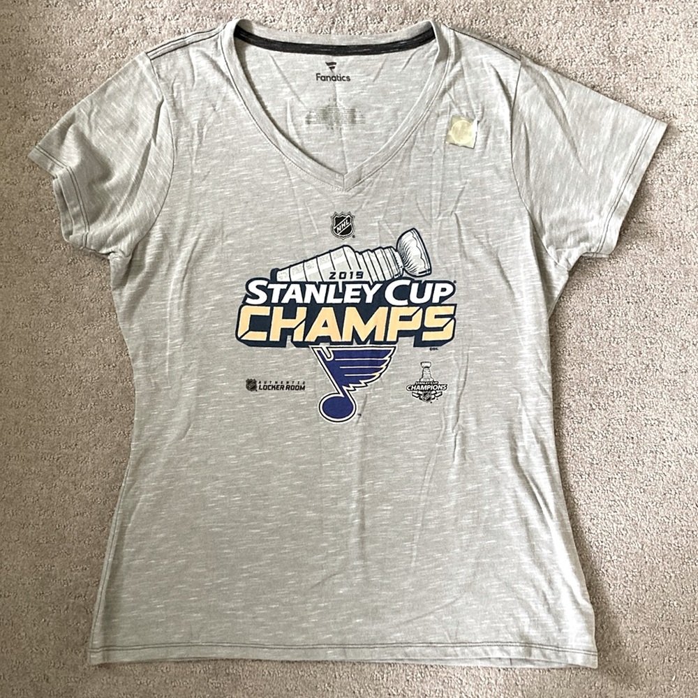 NHL St. Louis Blues 2019 Stanley Cup Champs tee, Large.